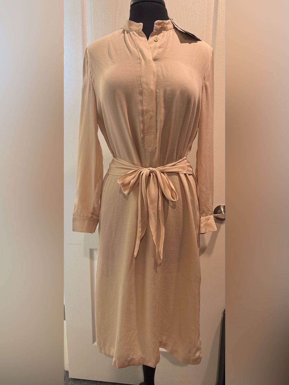 Elegant Cream Tie-Waist Long Sleeve Dress